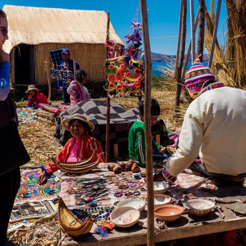 Bus Nocturno Cusco - Puno (ida y retorno) + Titicaca Full Day